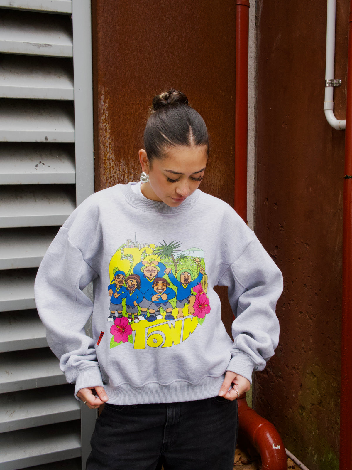 bro'Town Crew Neck - Kiwikiwi