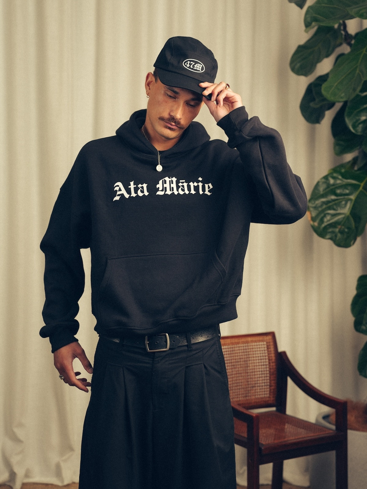 Mens Black Ata Mārie Heavyweight Hood