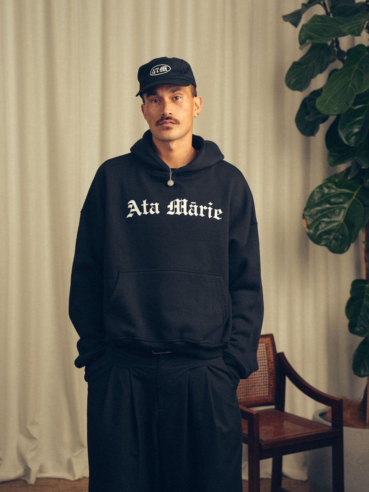 Mens Black Ata Mārie Heavyweight Hood